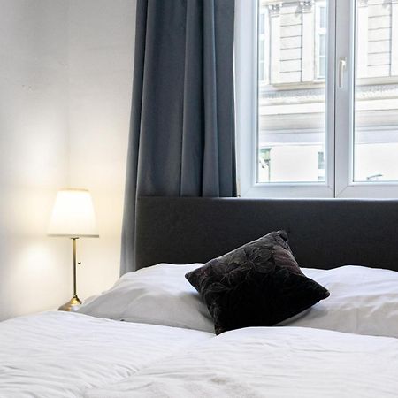 Attractive Apartment Near Wiener Stadthalle Exteriör bild