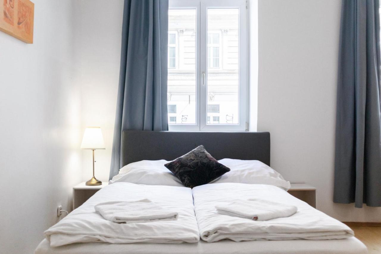 Attractive Apartment Near Wiener Stadthalle Exteriör bild